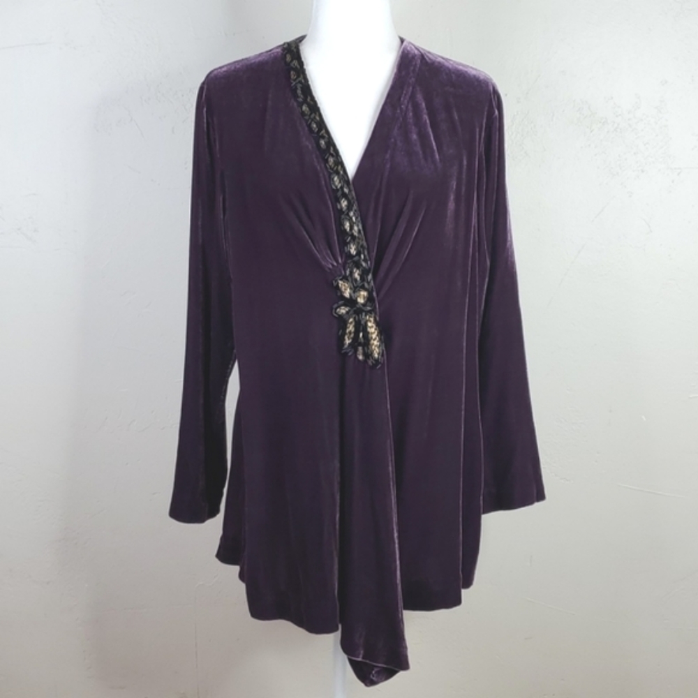 Soft Surroundings Purple Tunic with Black Lace Detail
